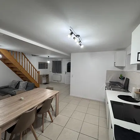 Maison Confort-parking Gratuit- Wifi Gratuit-proche Du Centre-ville- Troyes Apartment Les Noes-pres-Troyes